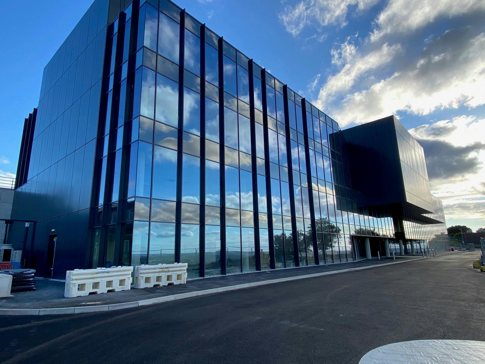 Industrial Unit in Wimbledon - photo 2