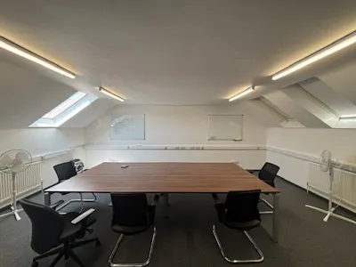 Unit 6, Centre Court, Pontypridd, Office To Let - 6.jpg