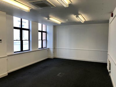 45 Monmouth Street, London, Office To Let - 1st Floor  4.jpg