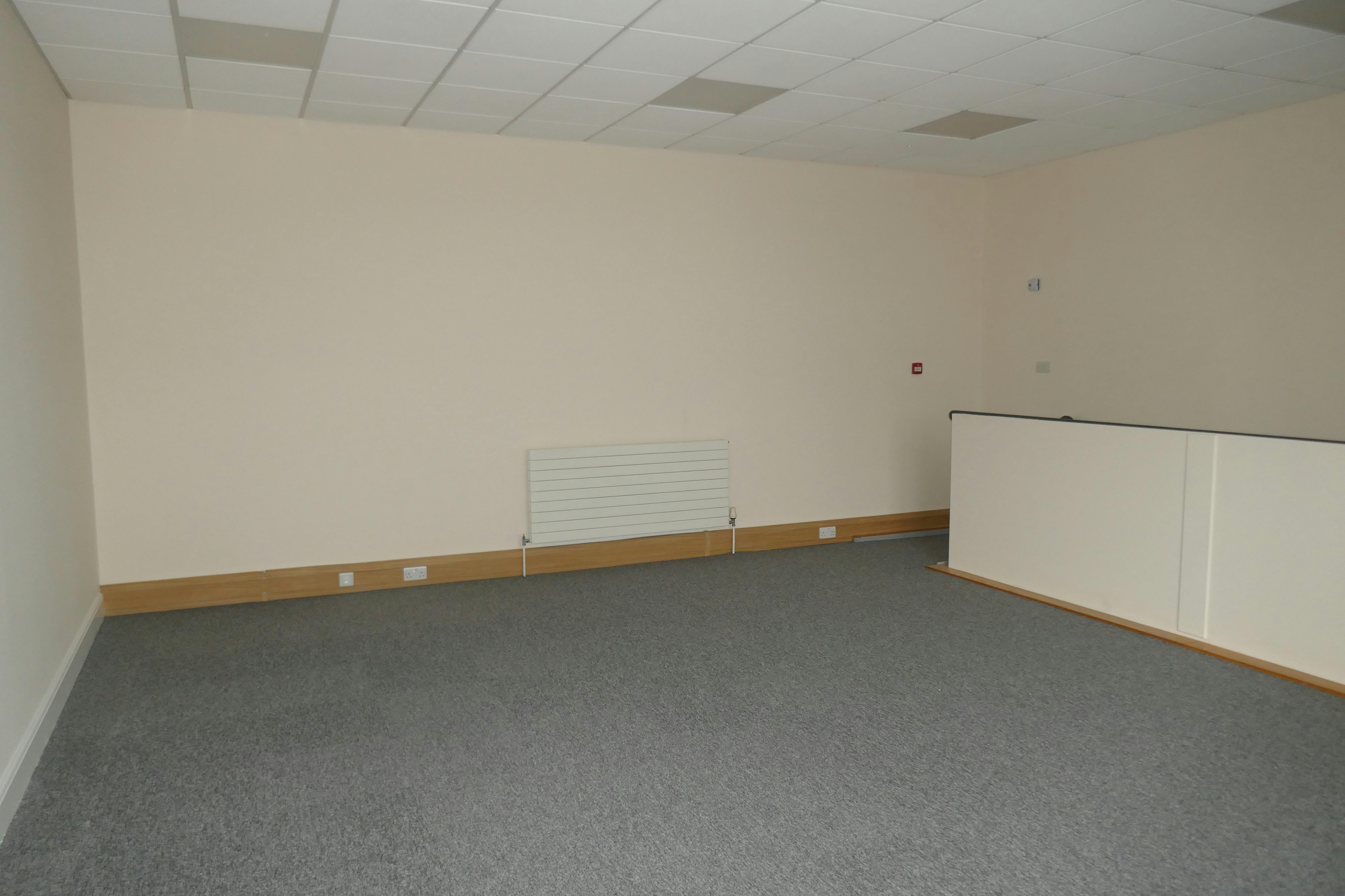 Unit 1 Ascent Park, Edinburgh Way, Harlow, Industrial To Let - P1060102.JPG