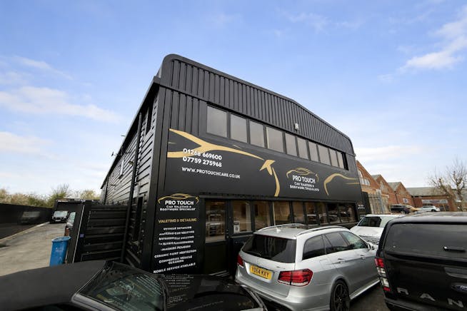 Walter House, Wickford, Industrial / Office For Sale - ed5df017-f925-416c-b0a3-29de72a34cec.png