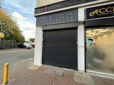 The Willows, Wickord, Retail To Let - pic 3.jpg