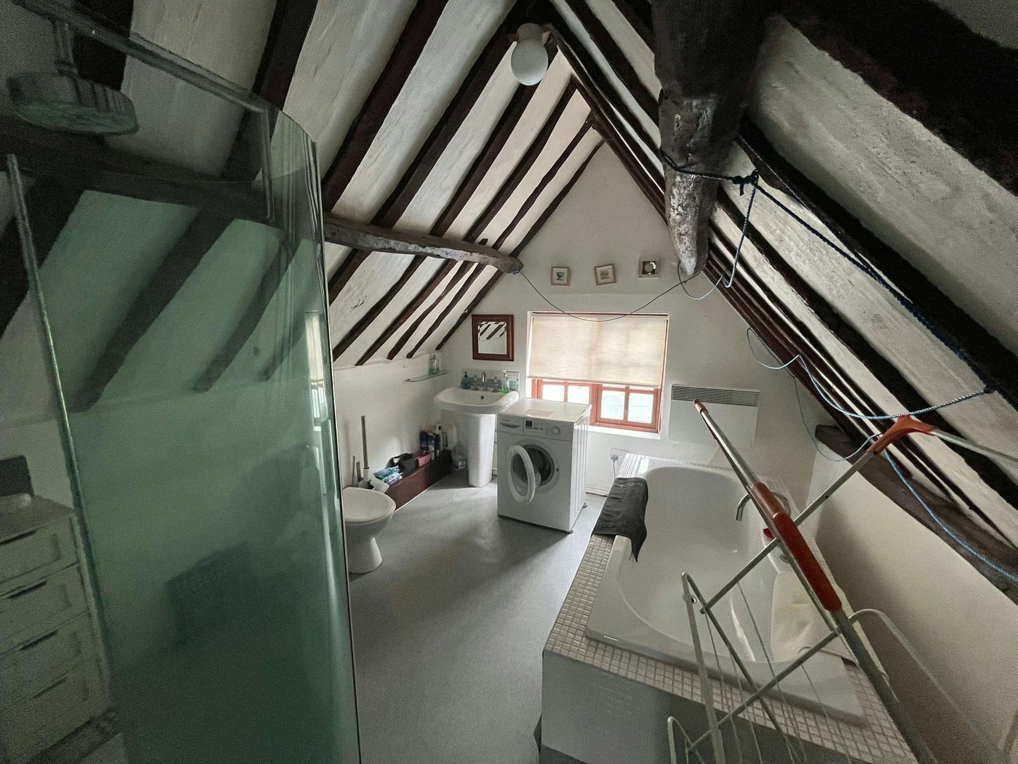 31 High Street, Aylesbury, Retail For Sale - a08ae34b449d421eb585dbb2608c16a9.jpg