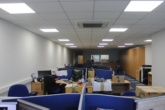 Unit 11 Devonshire Court, Fountain Drive, Hertford, Industrial To Let / For Sale - IMG_0312.JPG