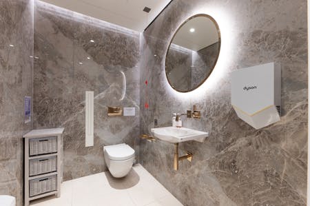 73-77 Brook Street, London, Office To Let - DSC_2525.jpg