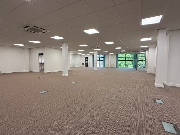 Nicholson House, Elmete Hall, Leeds, Office To Let - IMG_7190.JPG