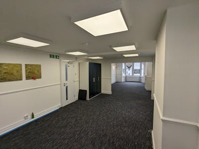 127-131 High Street, Guildford Surrey, Office To Let - 1000001437.jpg