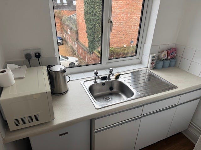 22 York Road, Northampton, 22 York Road, Northampton, Offices / Offices To Let - Kitchen.jpg