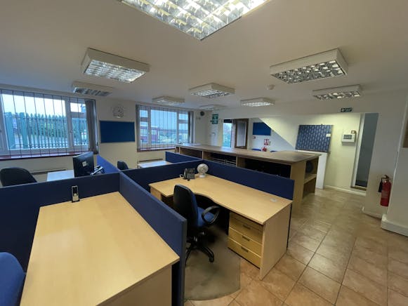 8B Brett Drive, Bexhill-on-Sea, Industrial For Sale - IMG_3958.JPEG