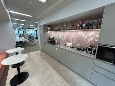 30 Eastbourne Terrace, London, Office Lease Assignment - IMG_1412.jpg