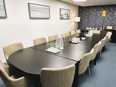 60 Petty France, London, Serviced Office To Let - 60 Petty France, London SW1H 9EU - meeting room.jpg