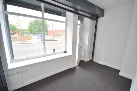5A Stand Lane, Manchester, Office / Retail / High Street Retail To Let - Entrance