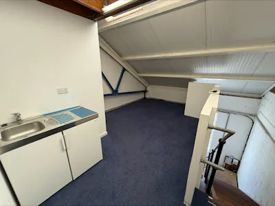 Unit 10 Stirling Industrial Centre, Borehamwood, Light Industrial / Warehouse To Let - processed-555AC589-FBB8-4EAF-9EEA-59E60F92A18D.jpeg