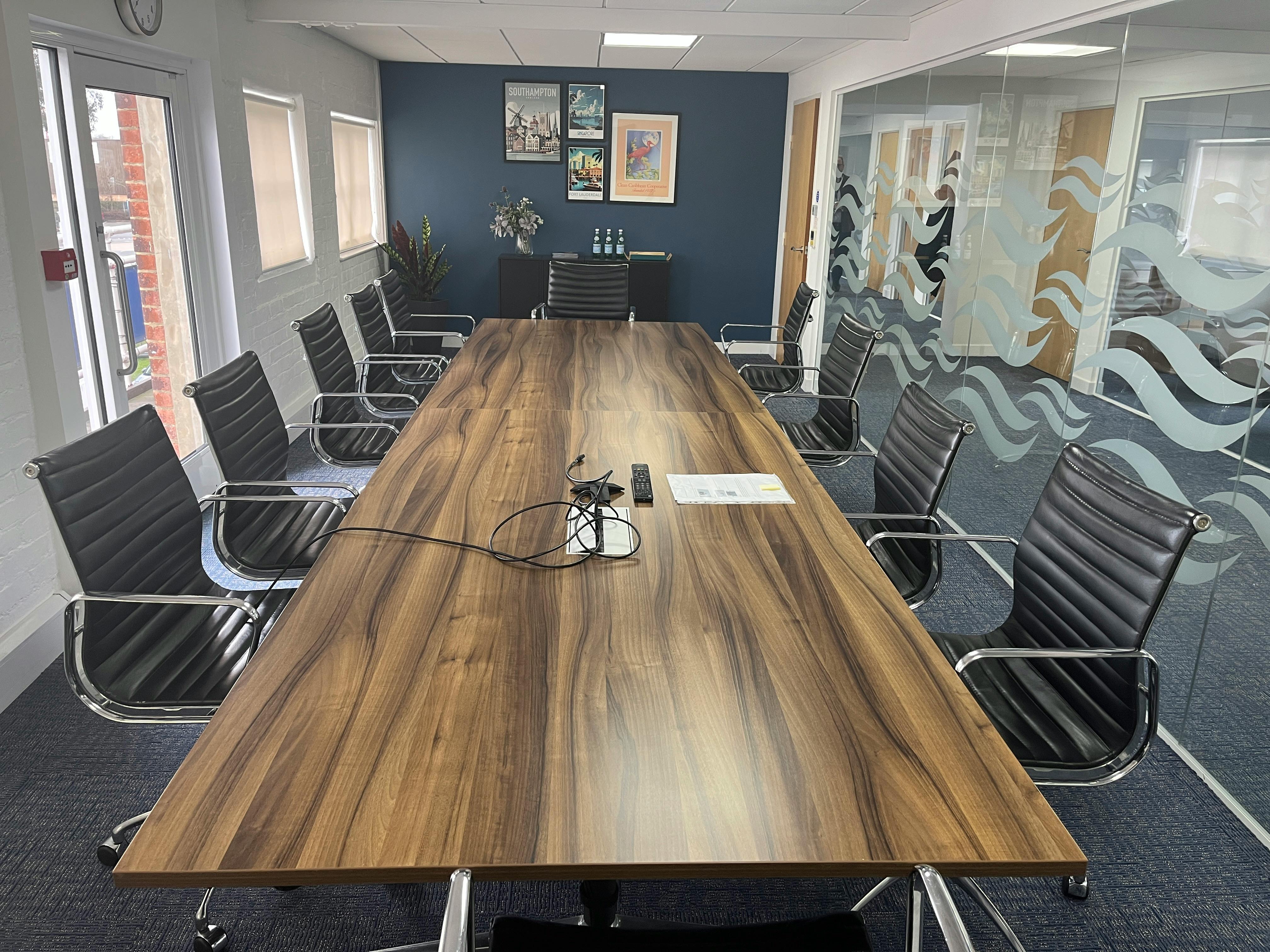 Office in Southampton - photo 4