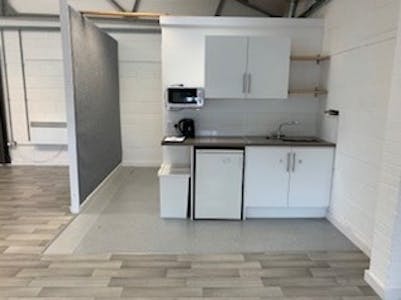 Manton West, Elcot Mews, Elcot Lane, Off London Road, Marlborough, Industrial / Warehouse To Let - Kitchenette.jpg