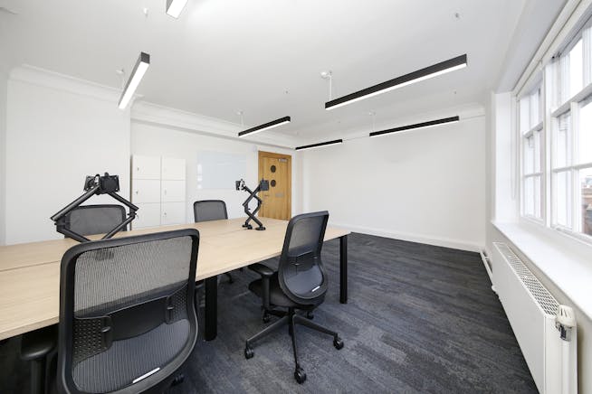 Room 411, 162-168 Regent Street, London, Office To Let - MG_0357.jpg