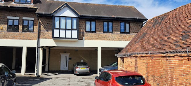 Anchor House (Ground Floor), Bagshot, Offices To Let - 20250826_131143.jpg