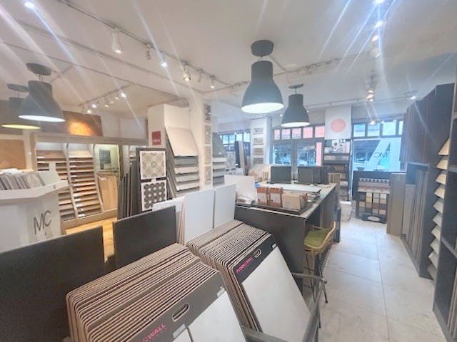 57 St. Leonards Road, Windsor, Retail To Let - Shop Int ii.jpg