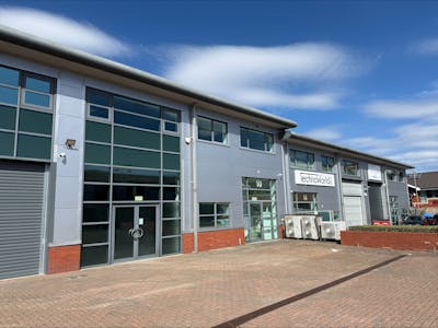 Unit 10 Capital Business Park, Borehamwood, Light Industrial / Office / Trade Counter / Warehouse To Let - processed-FEEFE757-0245-4472-AD17-F8009FB6B66E.jpeg