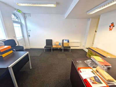 13 Stockport Road, Stockport, Office To Let - 20240822_121601.jpg