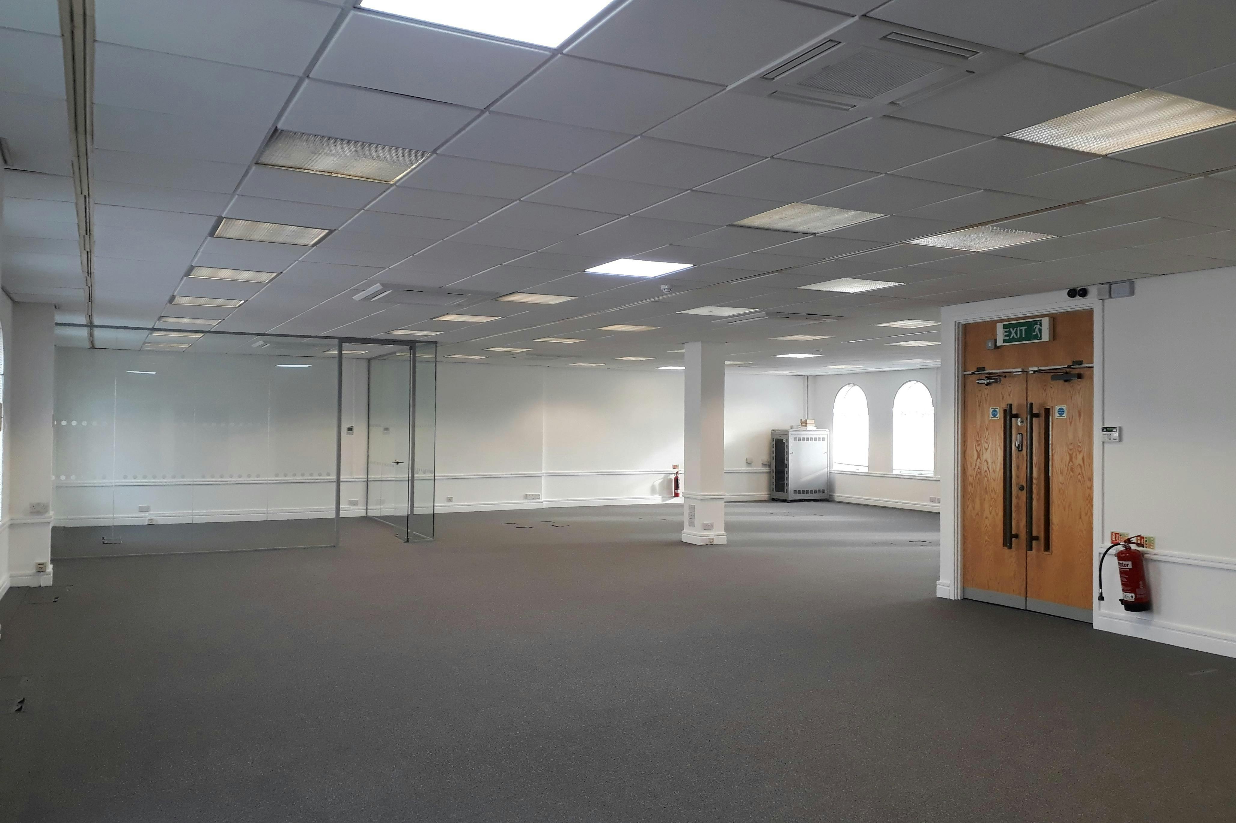 Second Floor, 81-83 Victoria Road, Surbiton, Offices To Let - 20190121_111208.jpg