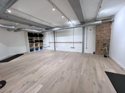 1st Floor, London, Office To Let - IMG_7480.jpg