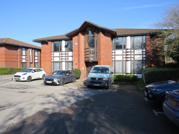 9 Oriel Court, Alton, Offices To Let - IMG_1957.JPG