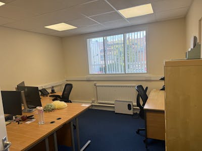 7, Church Road, Redditch, Office To Let / For Sale - IMG_5815.JPG