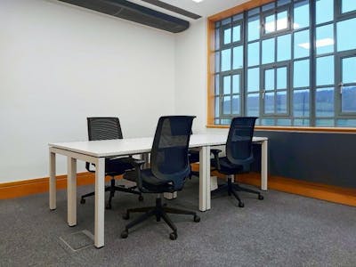 India of Inchinnan, Renfrew, Serviced Office To Let - 129853_UK3ws7371_IMG_08_0000.jpeg