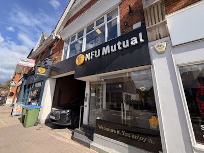 5 High Street, Cobham, Office / Retail To Let - 5 HIGH ST C.jpg