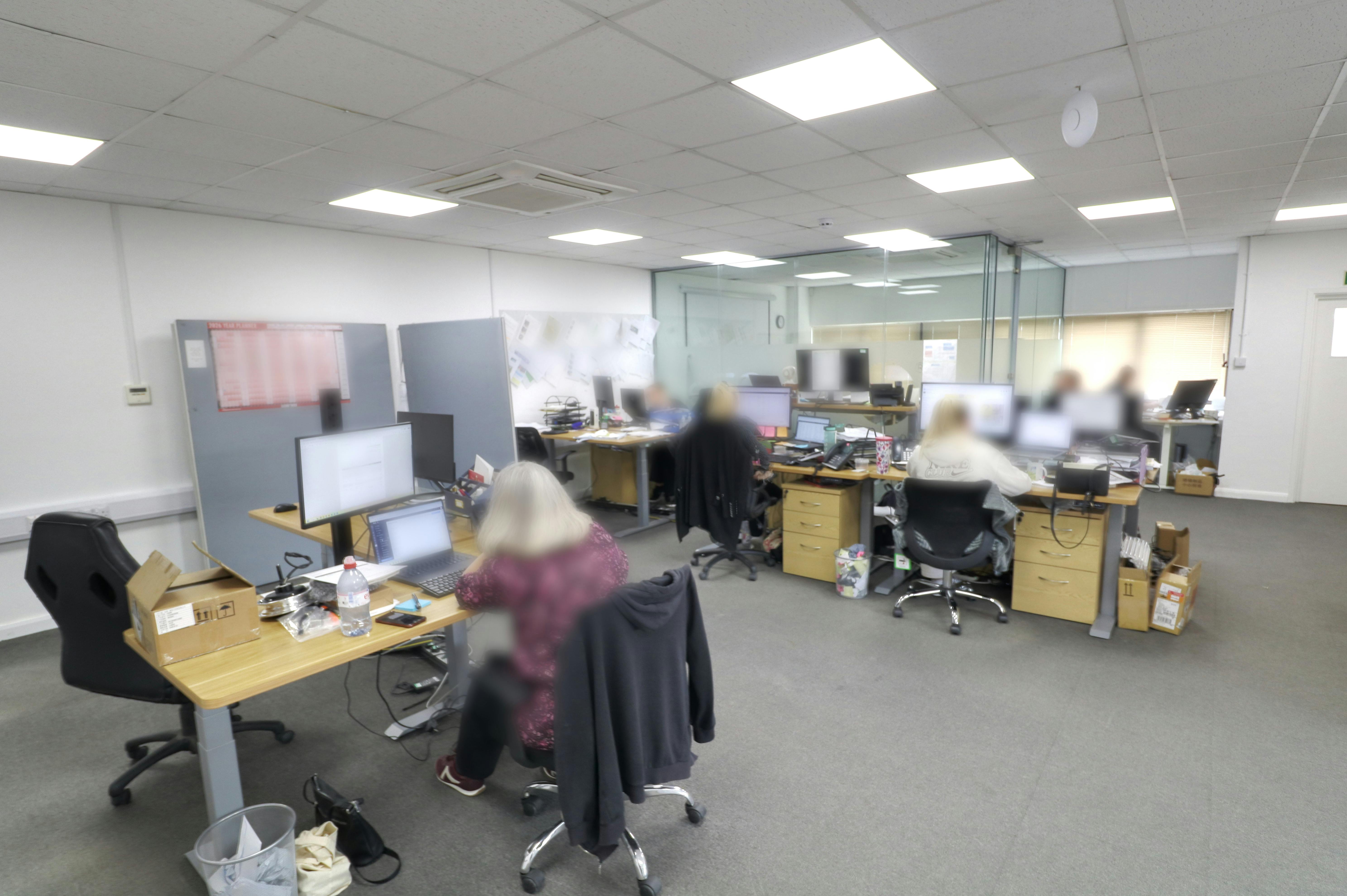 25 Ormside Way, Redhill, Industrial / Office To Let - Office 3.jpg