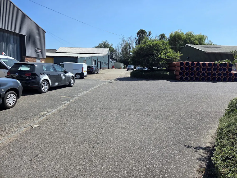 Unit 5 Woodrolfe Road - WhatsApp Image 2026-07-14 at 5.06.44 PM.jpeg