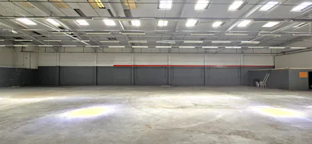 Unit 3, Meridian Trading Estate, London, Industrial / Trade Counter To Let - 20250808_141334 - Edited.jpg