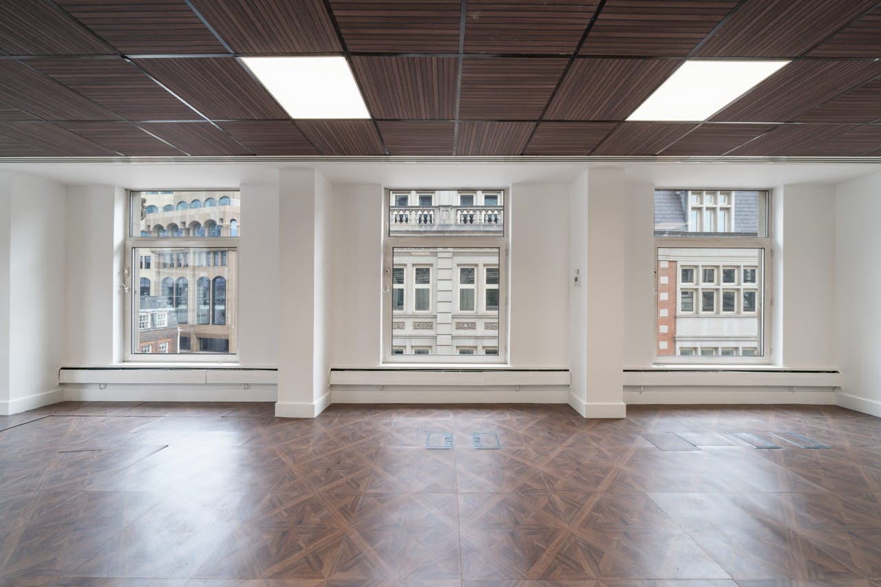 22 Eastcheap, London, Offices To Let - com419620462.jpg