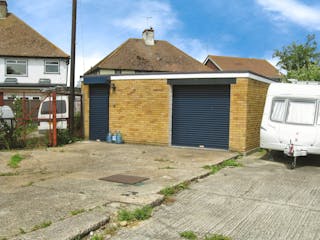 Brook Close, Rochford, Industrial To Let - 0954d089Brook 20Close 20july 2008 20 283 29.jpg