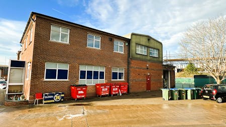 Unit 9, Fishers Industrial Estate, Watford, Industrial / Trade Counter / Urban Logistics To Let - 9 Fishers Industrial Estate Wiggenhall Road Watford WD18 0FN  external 2.jpg