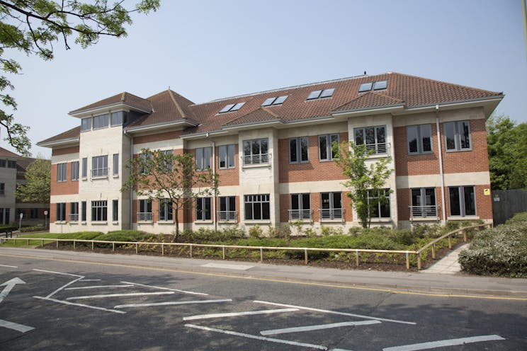 Kingslea House, Bay Tree Avenue, Leatherhead, Offices To Let / For Sale - _36C0323.jpg