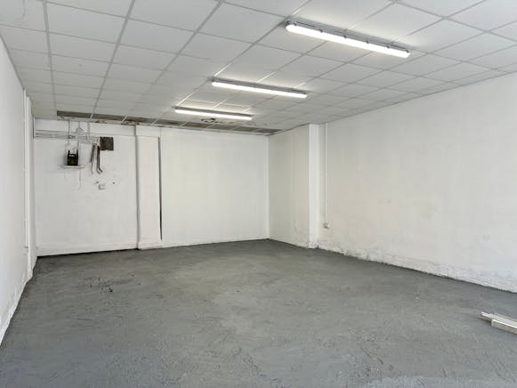 Unit 17 Britannia Estate, Leagrave Road, Luton, Industrial To Let - IMG_7443.JPG