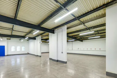 Unit 3 Thornhill Road, Redditch, Industrial/Logistics To Let - EDIT_gbthor02_U3_0014-1330x887.jpg