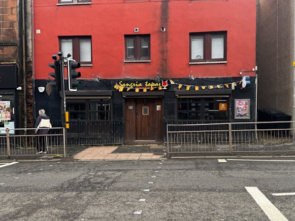 Licensed Restaurant in Hamilton to Let May Sell, 19 Gateside Street, Hamilton To Let / For Sale - IMG_3790.jpg