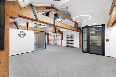 1 York Place, Leeds, Office To Let - DSC03677.jpg
