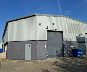 Unit J, Manawey Industrial Estate, Holder Road, Aldershot, Industrial To Let - 20260824_090258.jpg