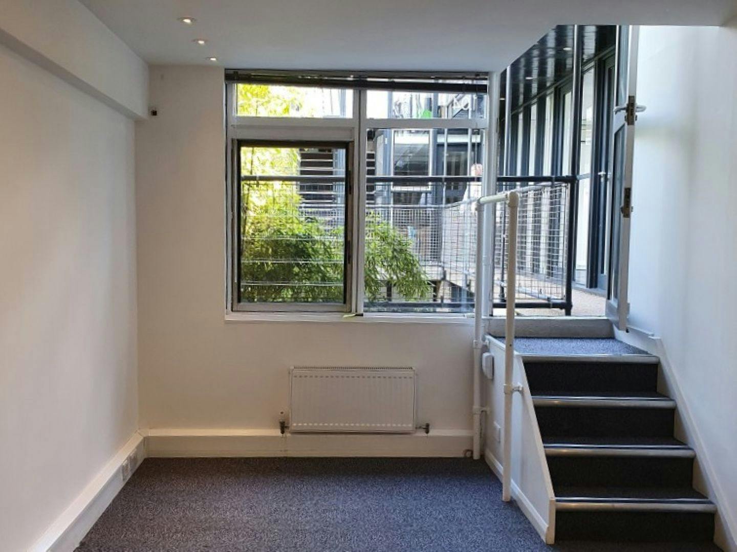 Worlds End Studios, 132-134 Lots Road, Chelsea, Office To Let - 2.jpg