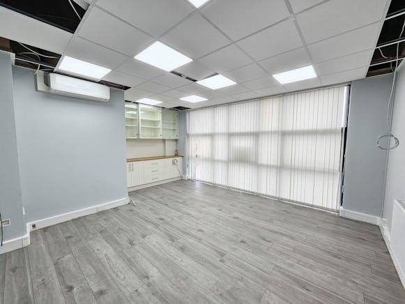 Unit 5, Bridge Business Centre, Southall, Industrial / Warehouse To Let - 5.jpg