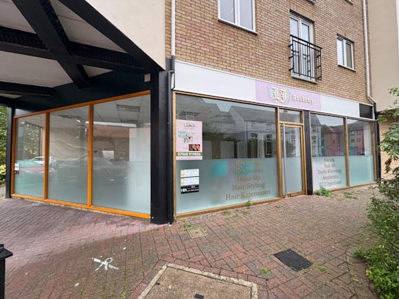 2A Bloomsbury Court, South Woodham Ferrers, Retail To Let - WhatsApp Image 20251003 at 092535_0fb27aaa.jpg
