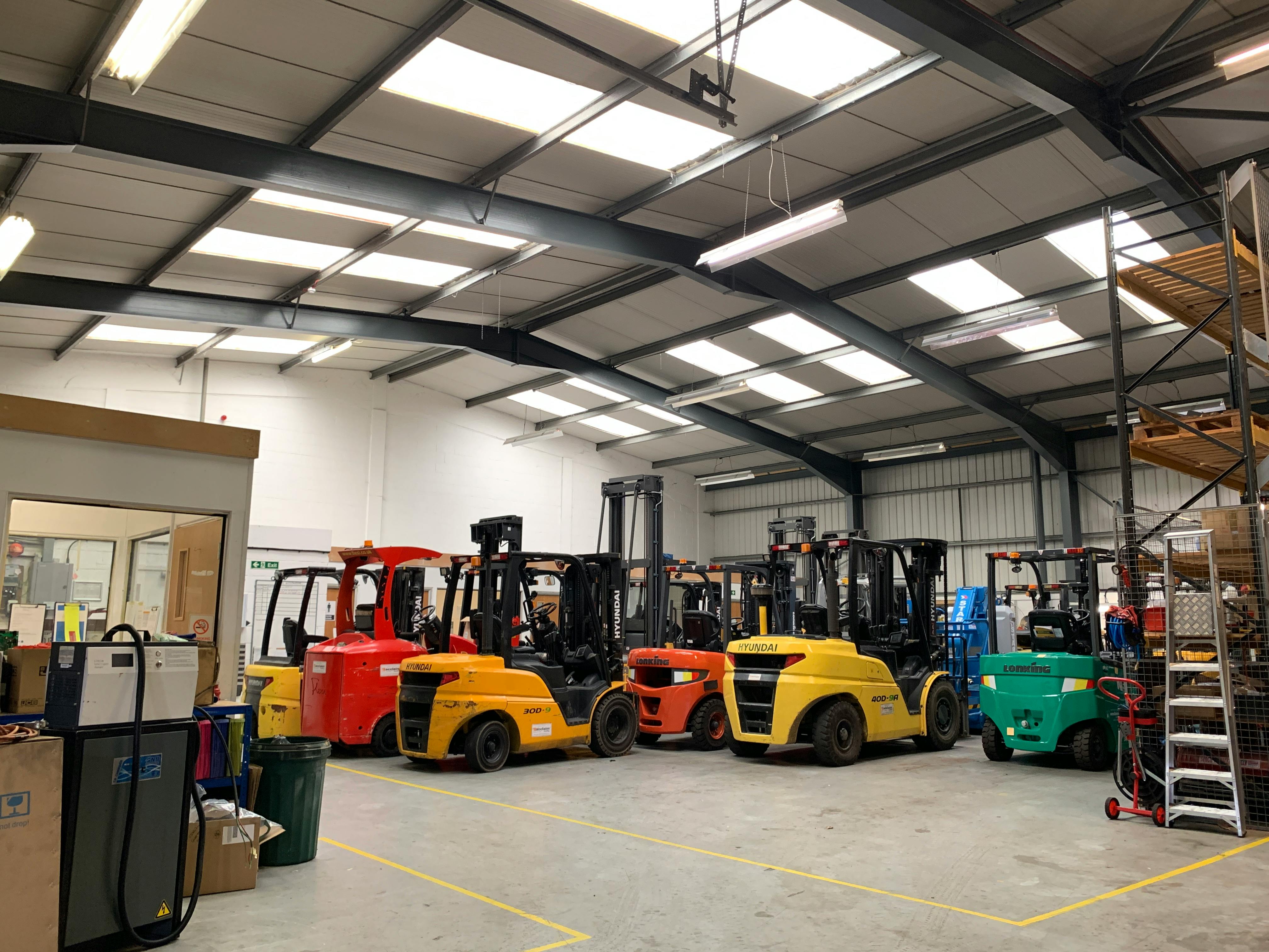 Industrial Unit in Horndean - photo 2