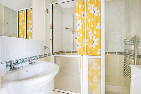 Abbeyfield House, Aylesbury, Healthcare To Let - 1381bfb97ad09f1361d667a4a6ce7ebb.jpeg