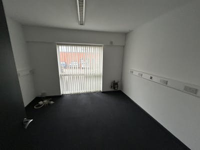 Unit 3, Bromsgrove, Industrial / Industrial/Logistics To Let - IMG_8440.JPG