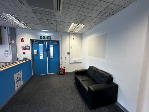 Suit 4, South Inch Business Centre, Perth, Offices To Let - IMG_0115.JPG