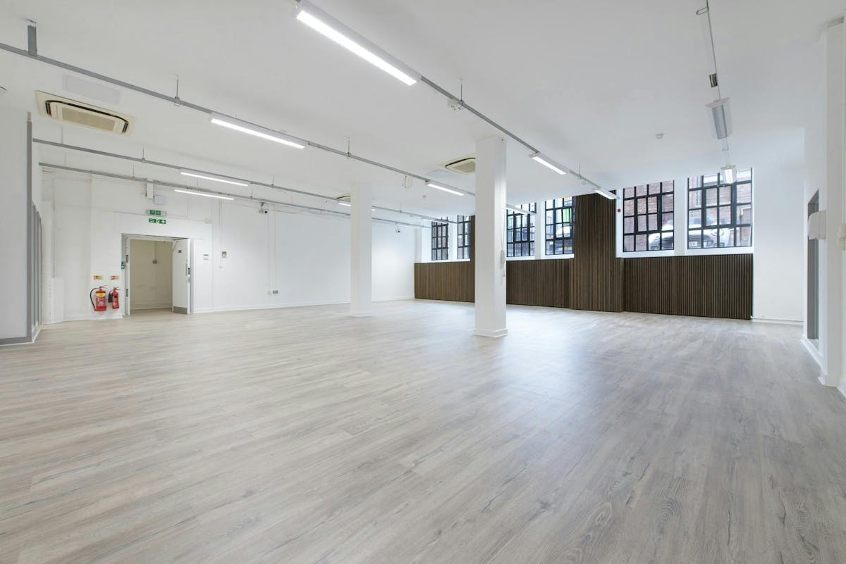 Cd6a17707ac68a08e365f7f5d1c8d4af 4